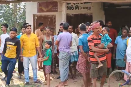 রাতারাতি বদলি পোস্ট মাস্টার