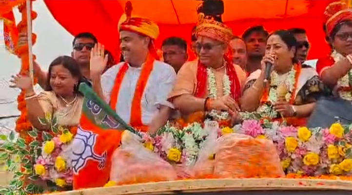 দিলীপ ঘোষের(Dilip Ghosh) সঙ্গে শুভেন্দু অধিকারী এবং দিল্লির মুখ্যমন্ত্রী রেখা গুপ্তা
